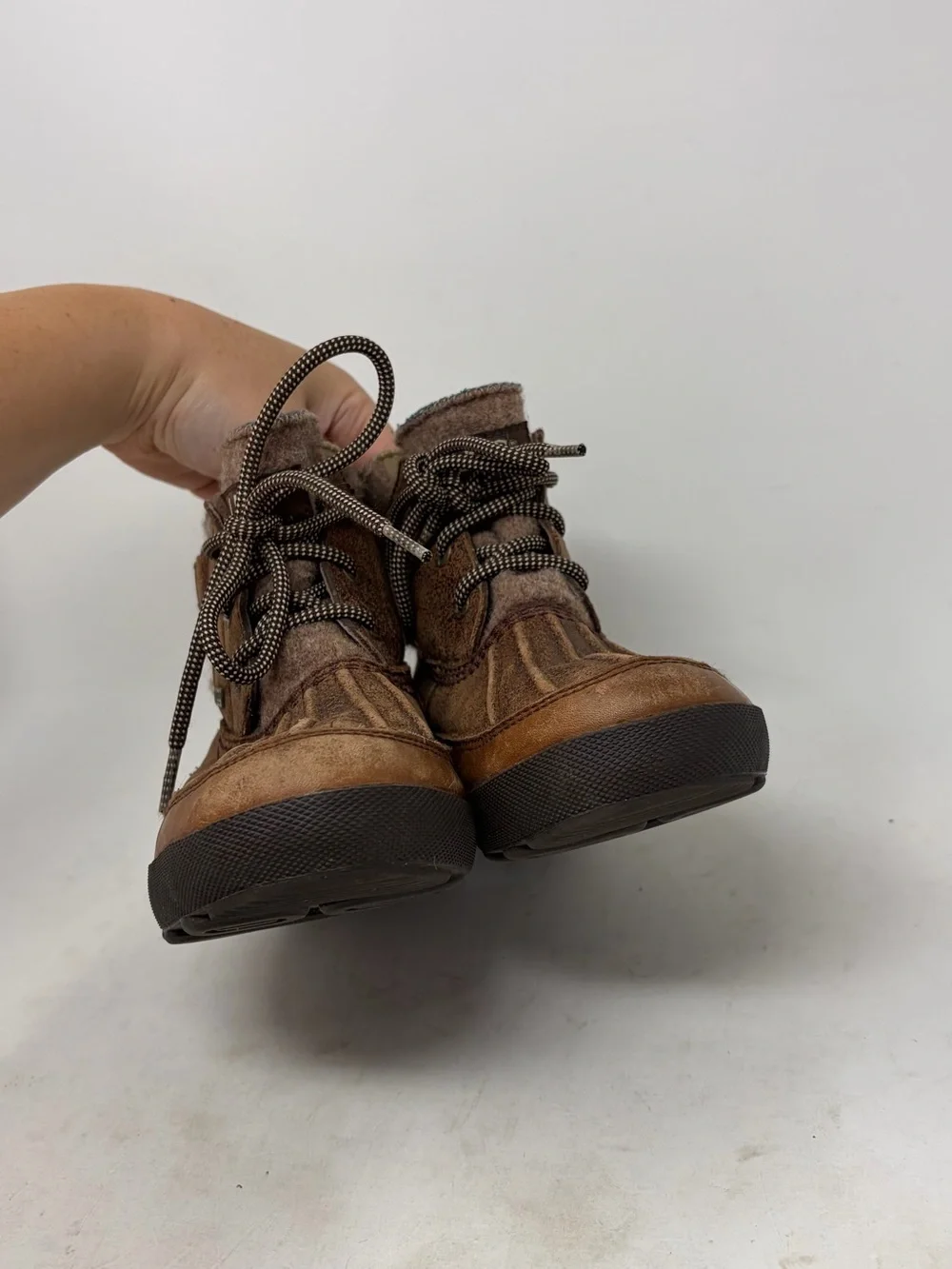 UGG Lina Duck Boot Size US 6